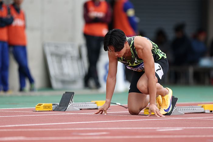 ジャージ姿で笑顔の愛宕選手